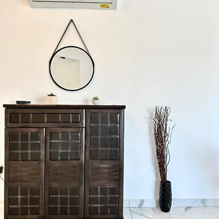 H&o Boulevard Breeze Apartment! * Paphos