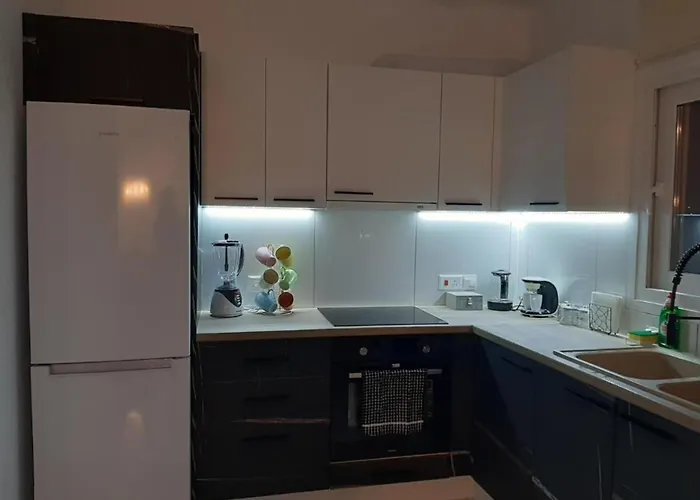 H&o Boulevard Breeze Apartment! Paphos