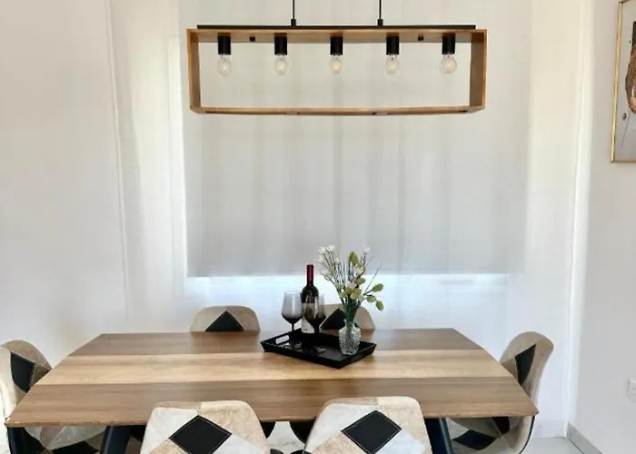 H&o Boulevard Breeze Apartment! Apartamento