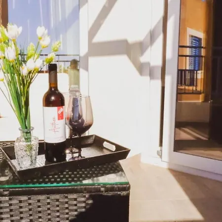 H&o Boulevard Breeze Apartment! * Paphos