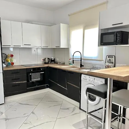 Appartement H&o Boulevard Breeze Apartment! Paphos