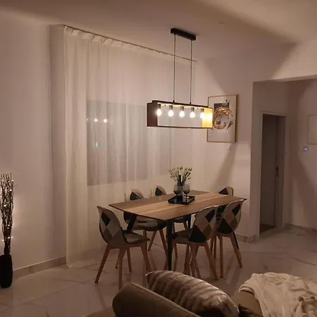 Lägenhet H&o Boulevard Breeze Apartment!