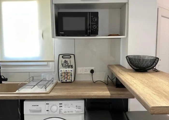 H&o Boulevard Breeze Apartment!