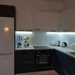 H&o Boulevard Breeze Apartment! Paphos