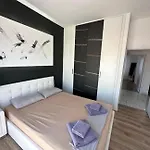 H&o Boulevard Breeze Apartment! Apartamento Paphos