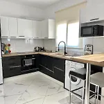 Apartamento H&o Boulevard Breeze Apartment! Paphos