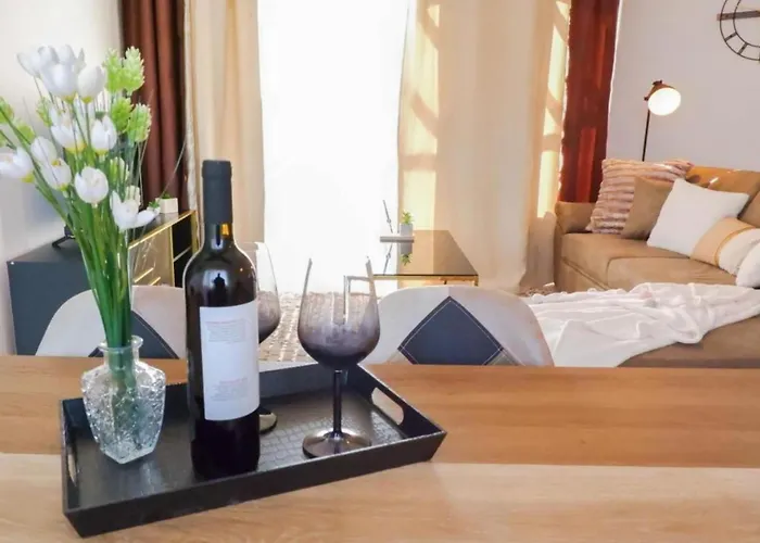 H&o Boulevard Breeze Apartment! *